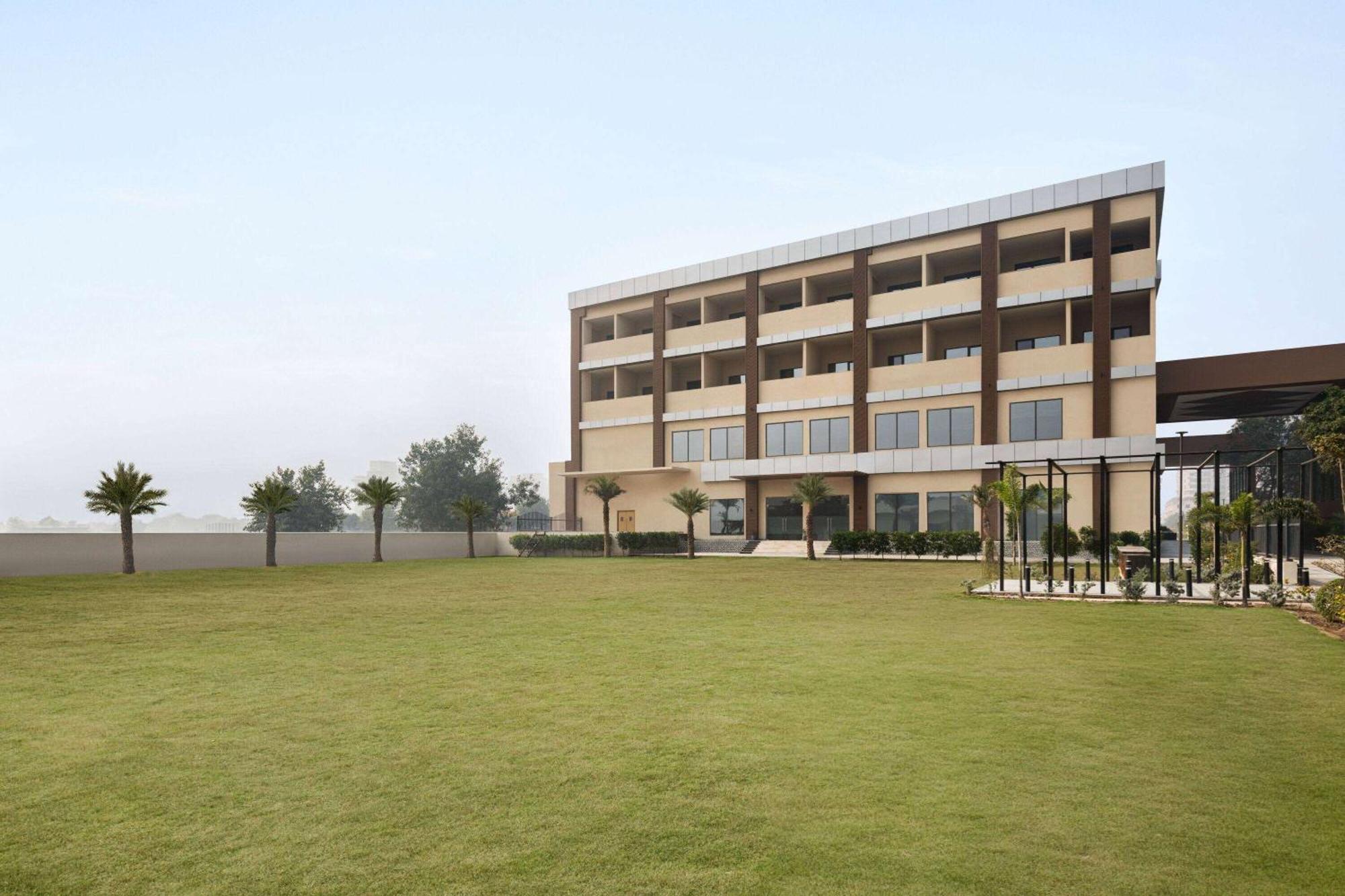 Wyndham Garden Sonipat Murthal Eksteriør bilde